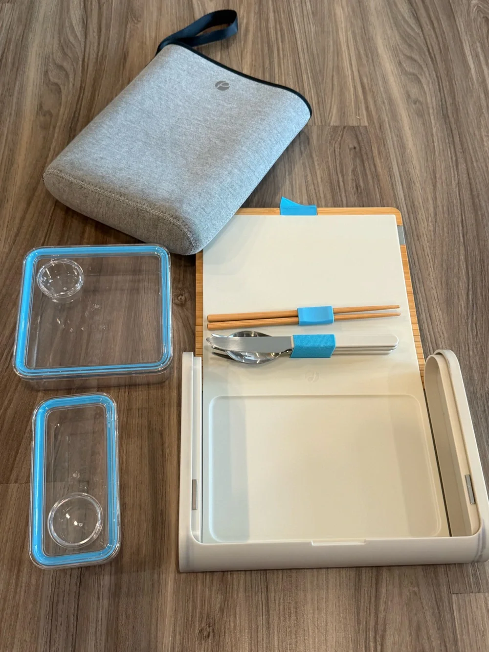 Prepd Pack Portable Cream Bento Lunchbox Set with Blue Accents